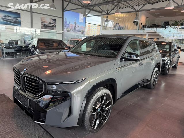 BMW XM